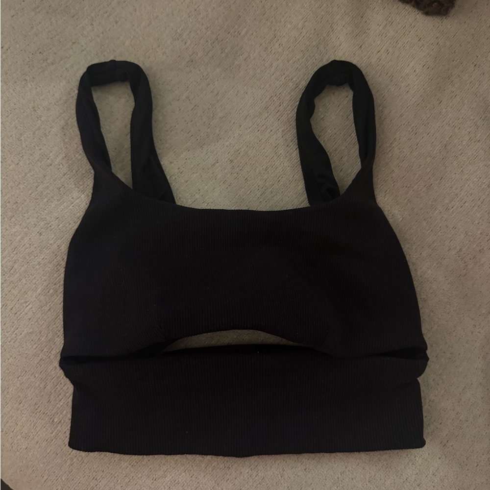 ALO Slit Bra